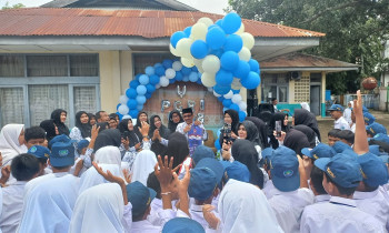 Peringatan Hari Guru Nasional 2023 dan HUT ke-78 PGRI di SMP Negeri 13 Banda Aceh